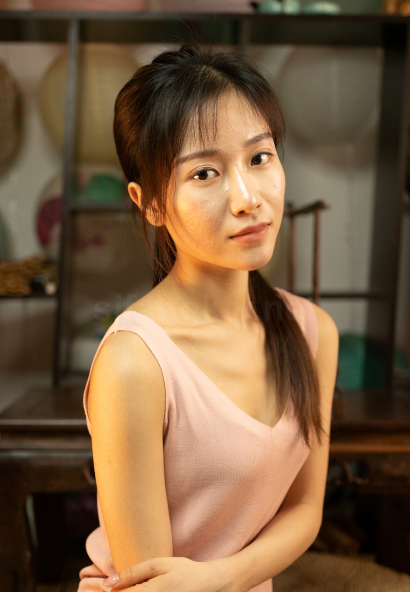 顶级清纯素人妹妹素颜出镜特写摄影作品 255P
