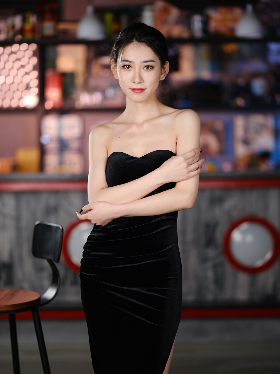 国模何诗婷2021.11.3(S)原版私房写真图无水印 522P