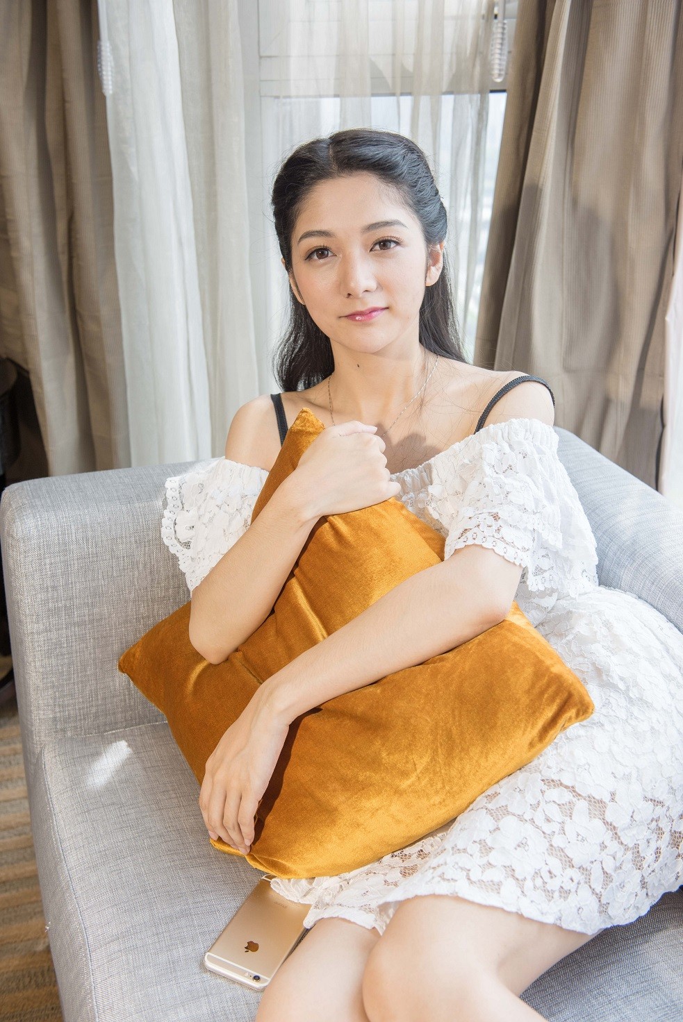 ​秀人网小热巴摄影作品无水印 88P