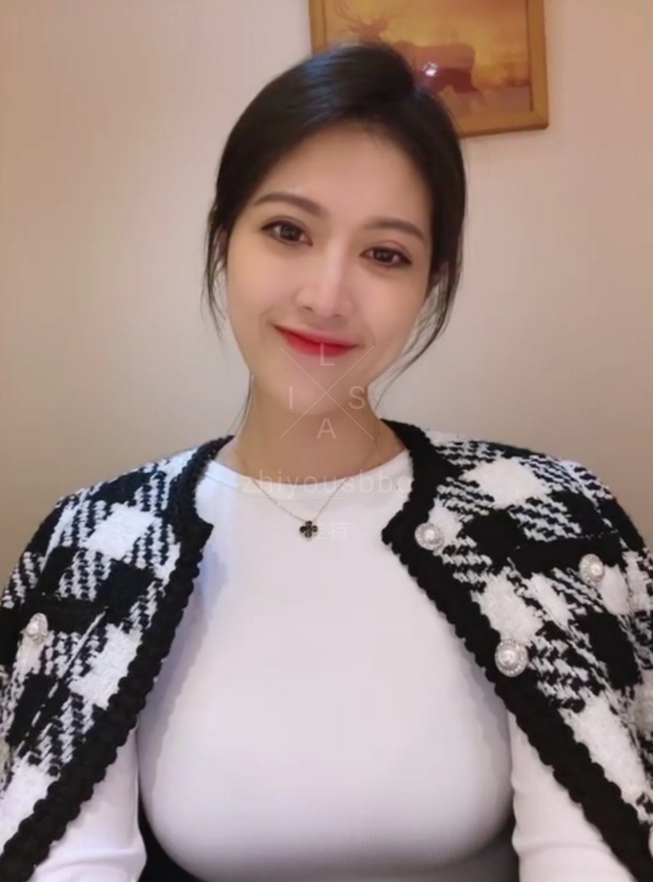 ​高颜值跨国女白领Lisa外网流出身材颜值一流极致 516P163V