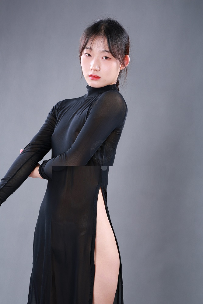 嫩模阿彩人体私房写真摄影作品 342P
