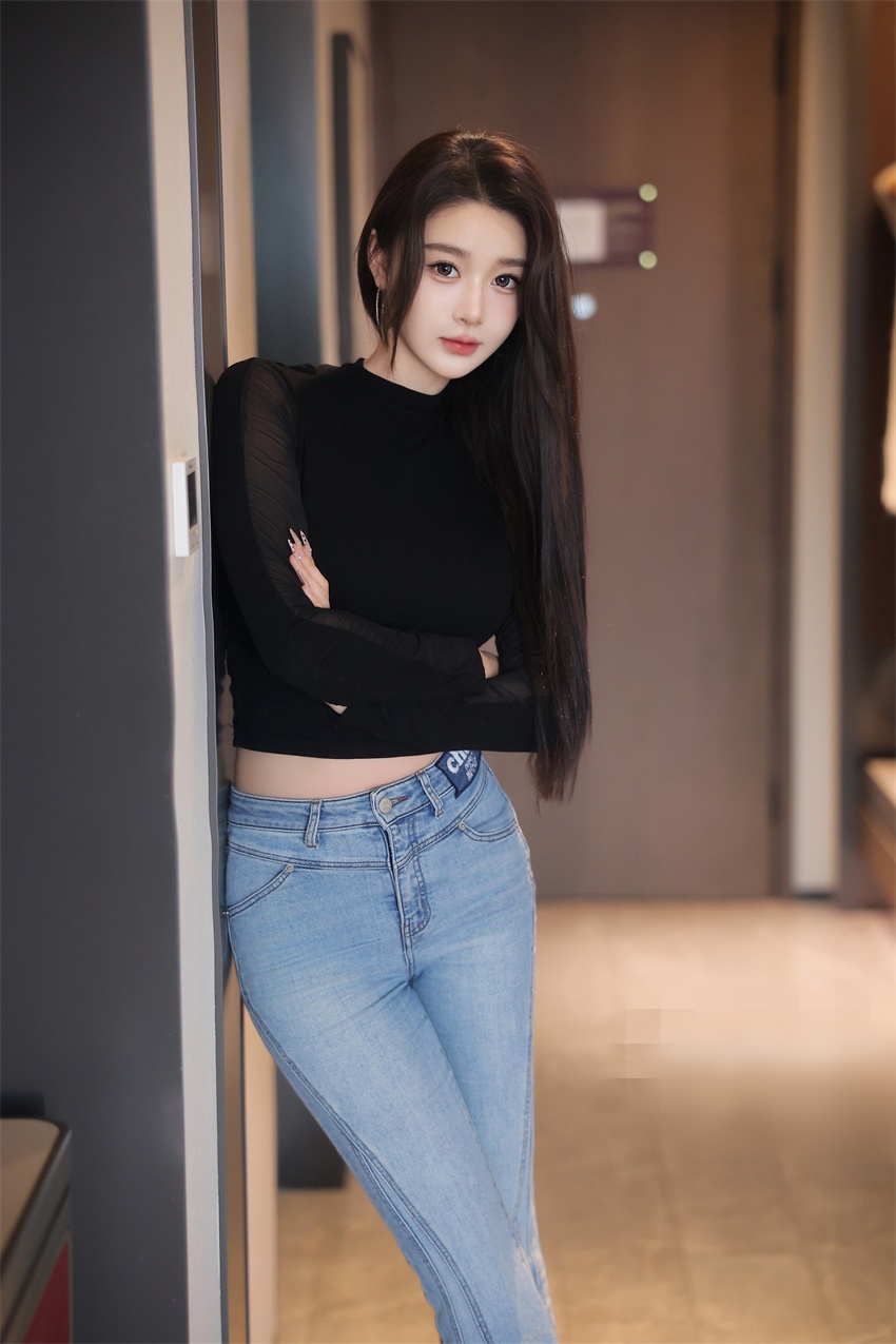 秀人网Candy糖糖高颜值极品美女牛仔裤黑丝丁摄影 81P2V