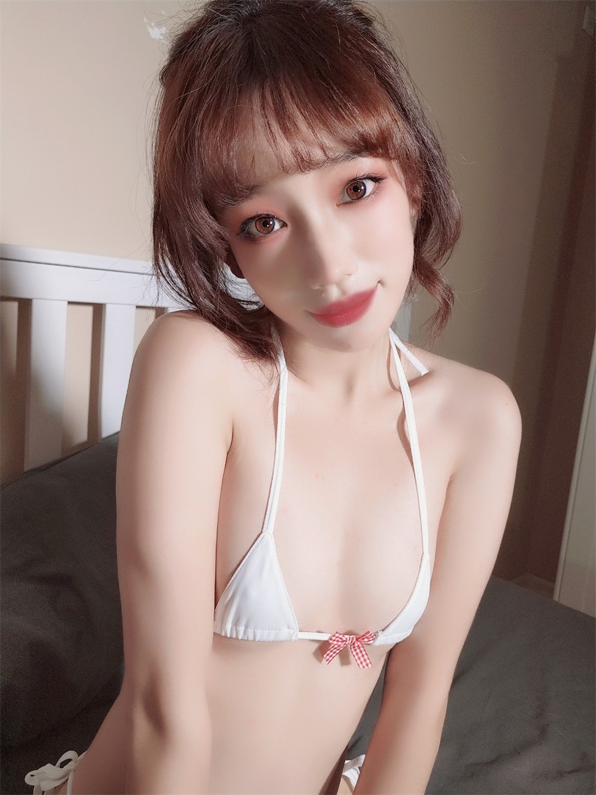 秀人网沫夏小糕 – 超小比基尼 175P+5V