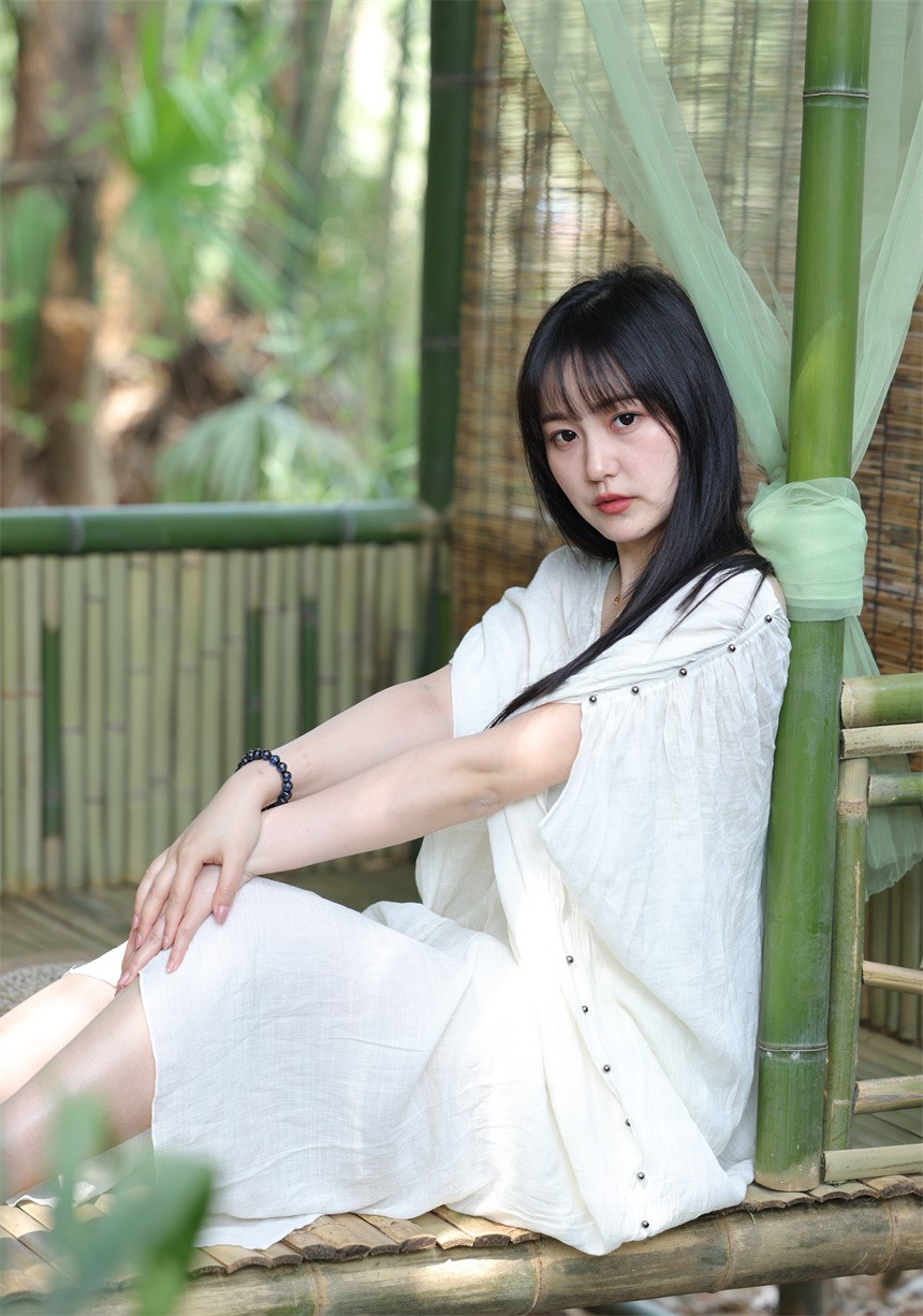 清纯嫩模糖糖唯美竹林私房摄影作品无水印 611P