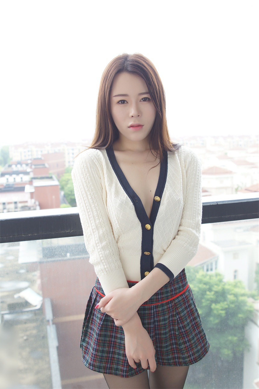 美肌女神丫丫超大摄影肤如凝脂摄影师第一视角 614P