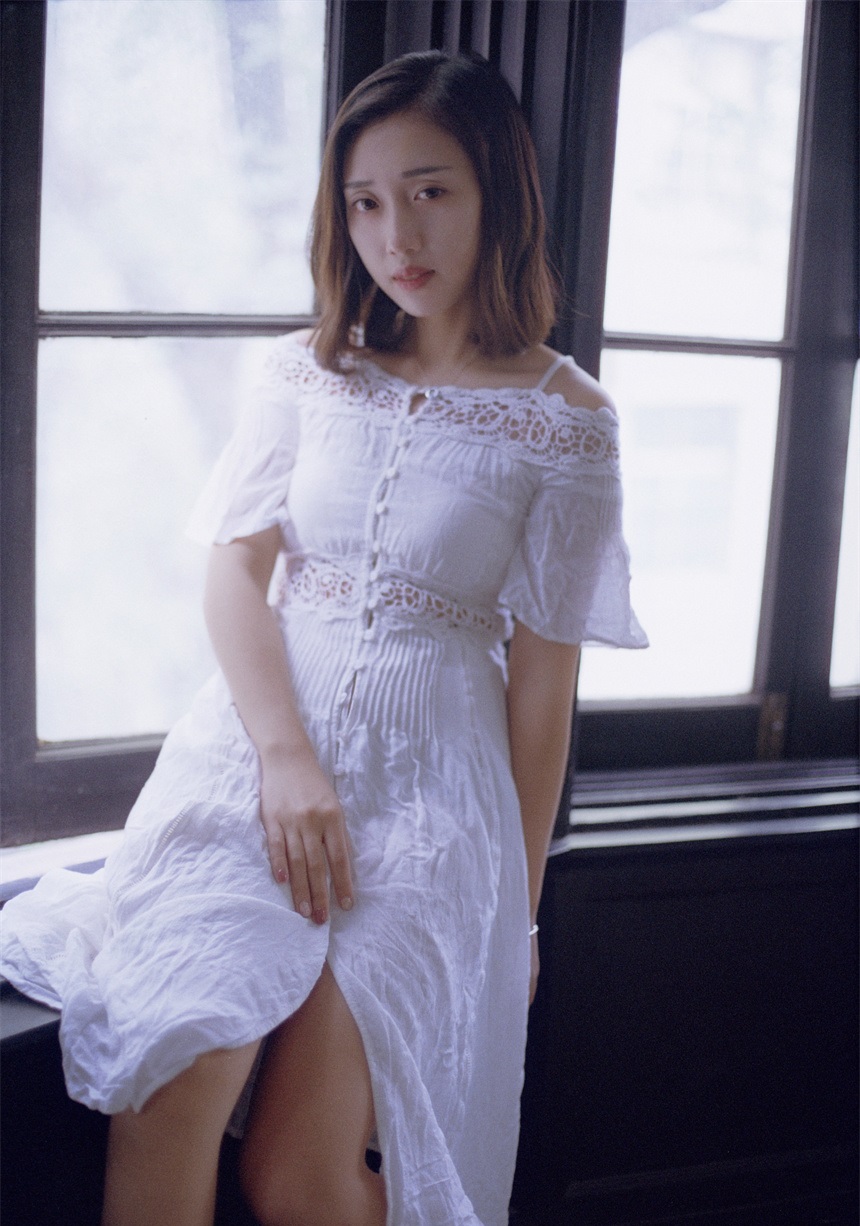 小众摄影师约拍气质型美女私房摄影作品六人合集 461P
