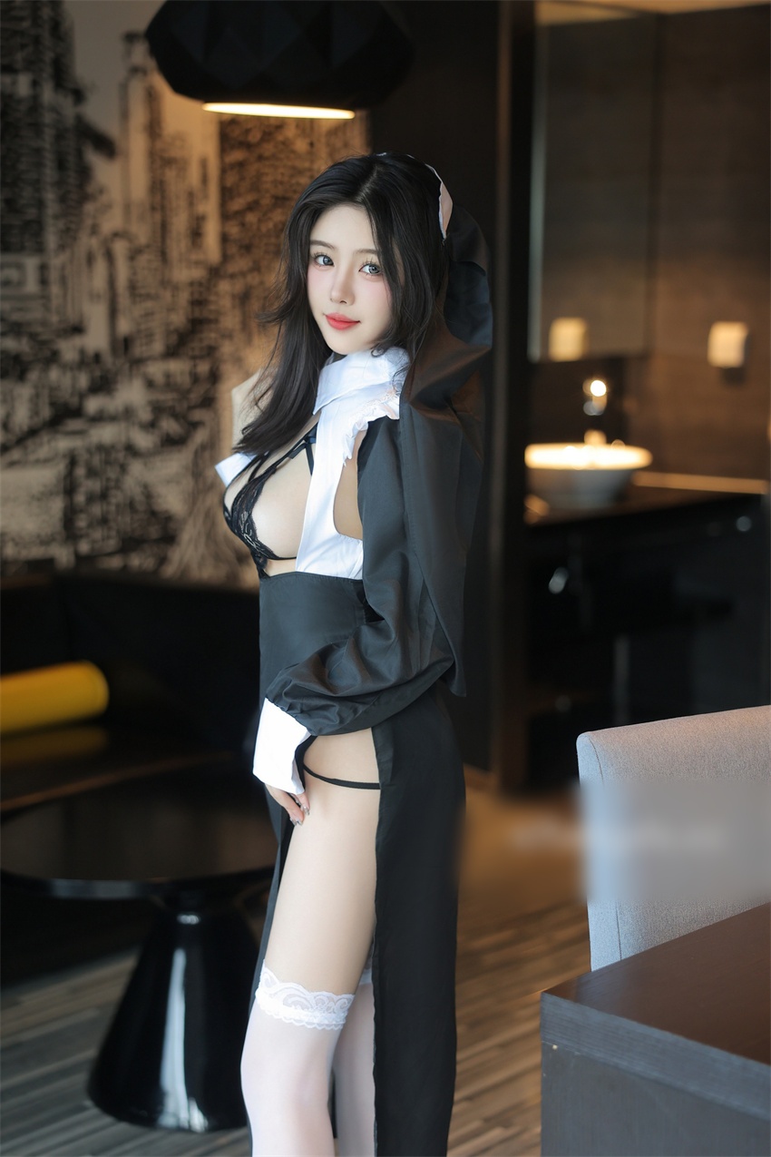 秀人网袁圆修女装反差 82P+2V