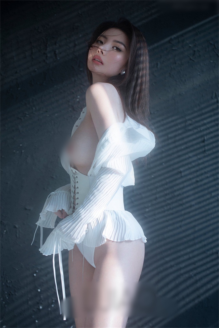 推特木兆桃超美极品身材 写真 111P19V