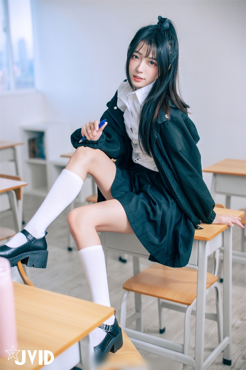 女学生研研被塞入口球资源 243P2V
