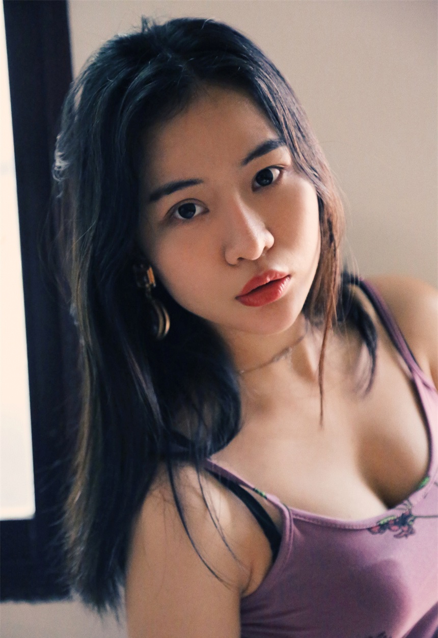 素人私房紫裙少女写真摄影作品 242P