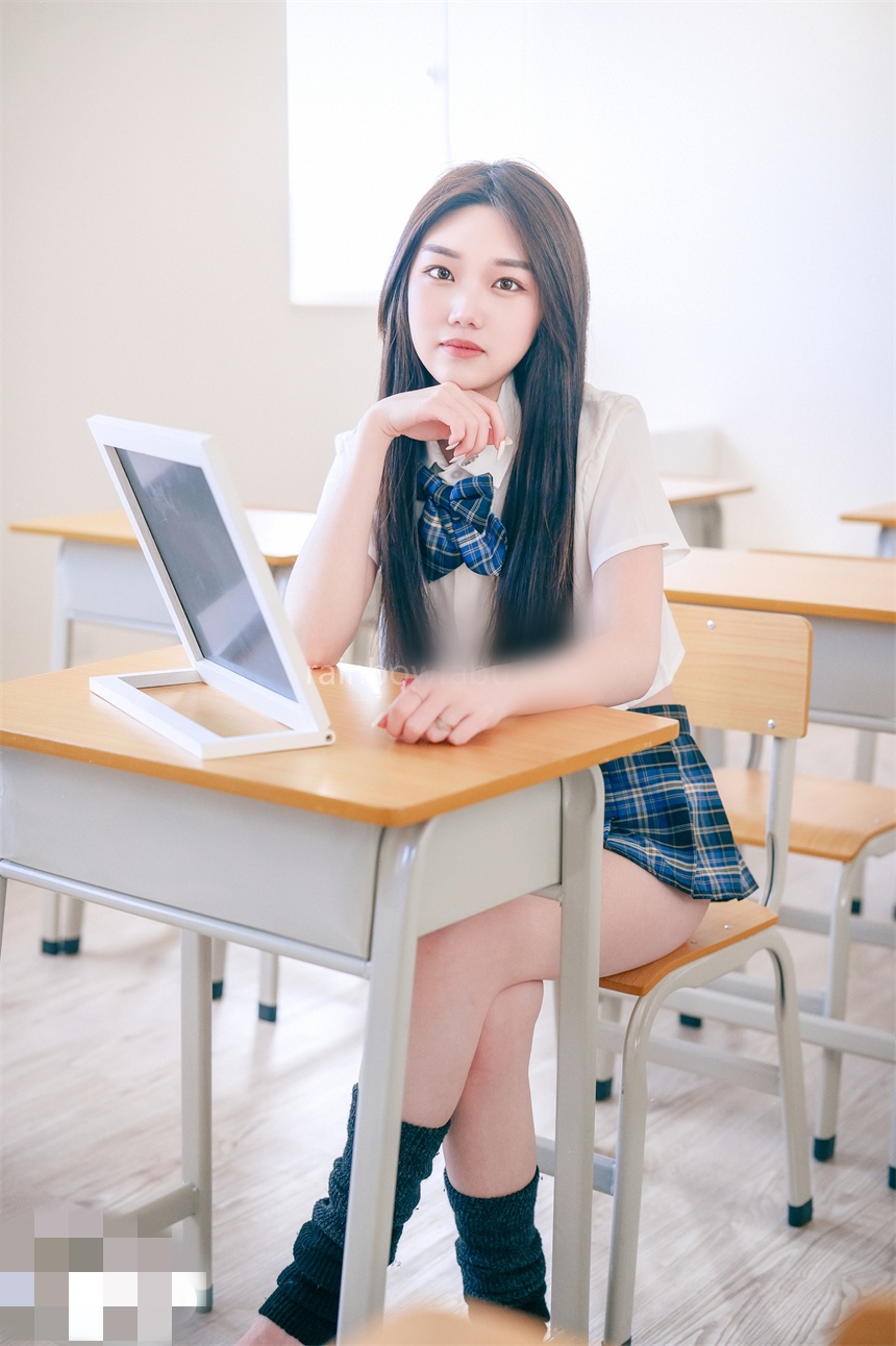 纯人气女神模特优伊周末补课 194P1V