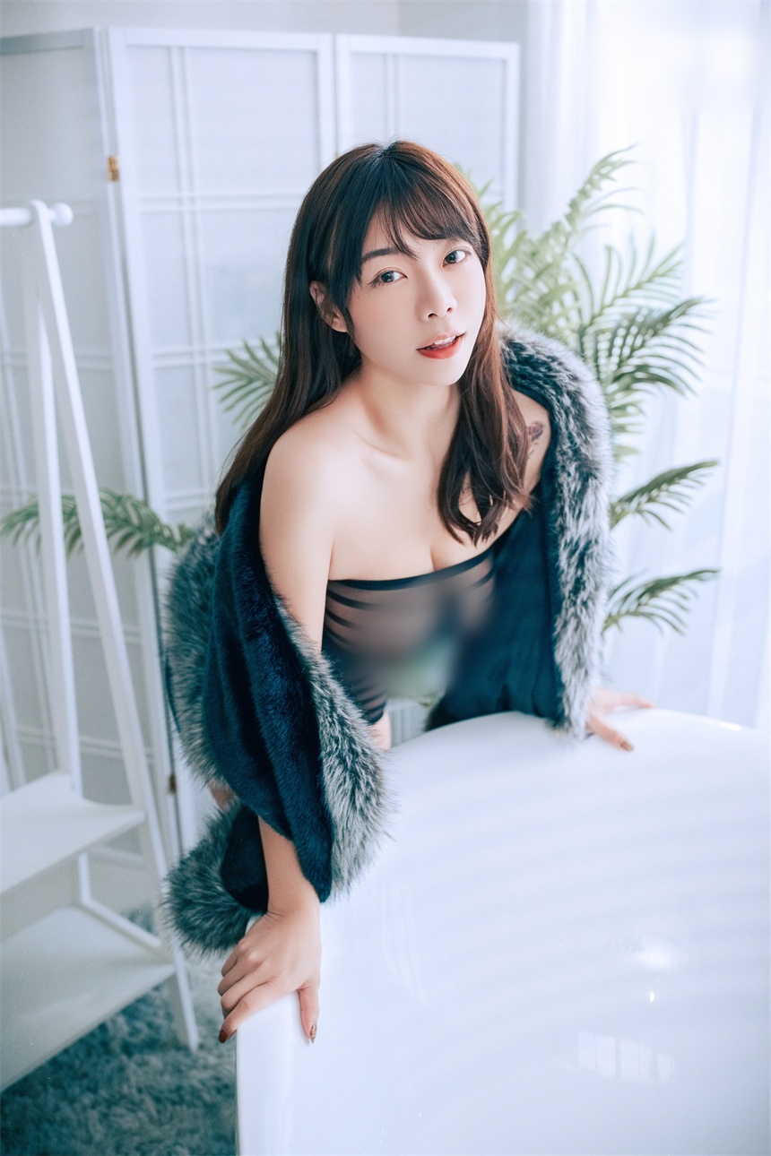 巨乳人妻模特啤儿福利资源 131P1V