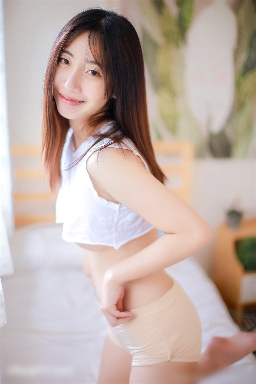 超级纯欲气质美女Onlyfans Highstn 福利合集 274P54V
