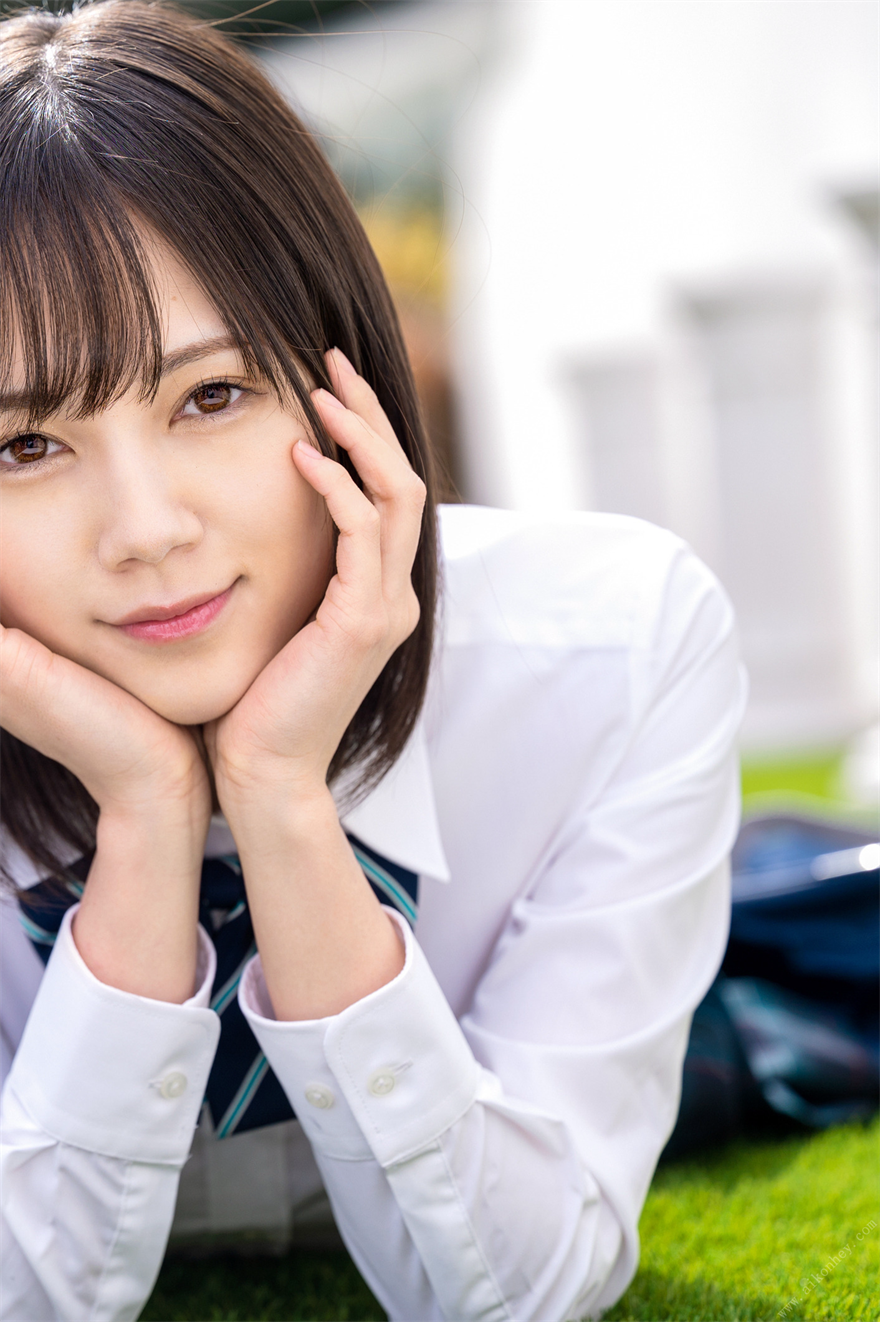 透明なままで_涼森れむ ヘアヌード写真集 132P